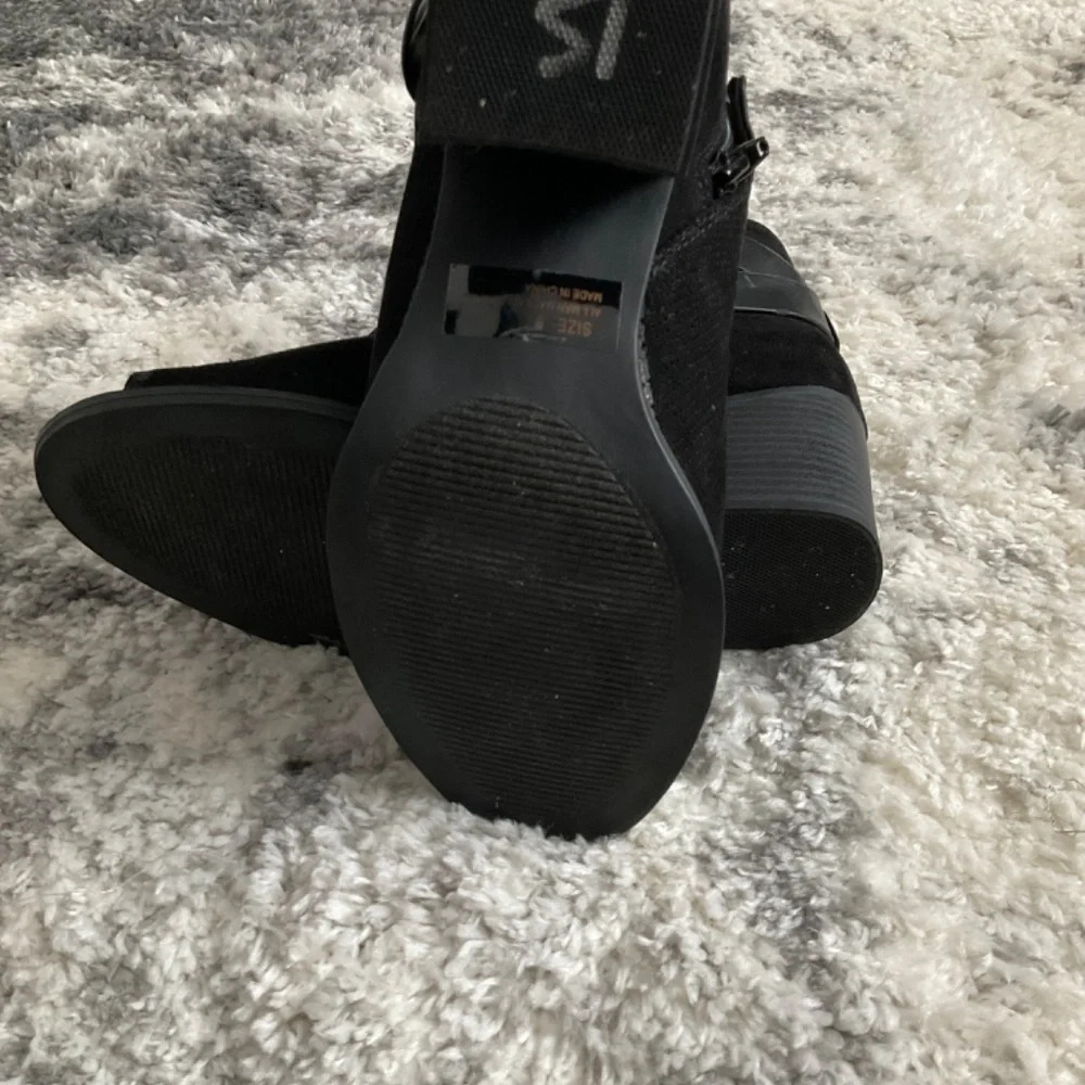 QUPID suede black ankle western‎ boots - Picture 4 of 4